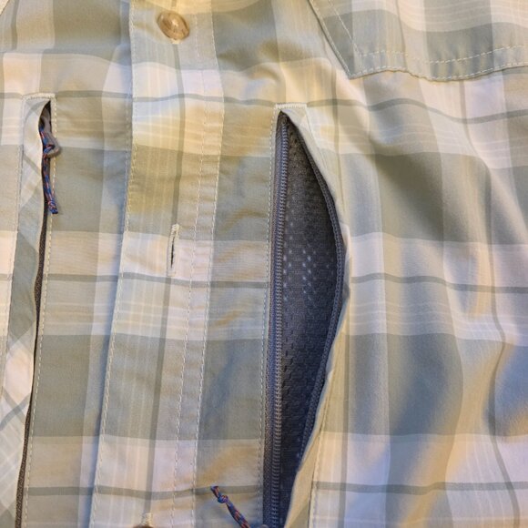 Patagonia Sun Stretch Shirt – Men’s Size Medium – Lightweight Fishing Shirt - Picture 3 of 5
